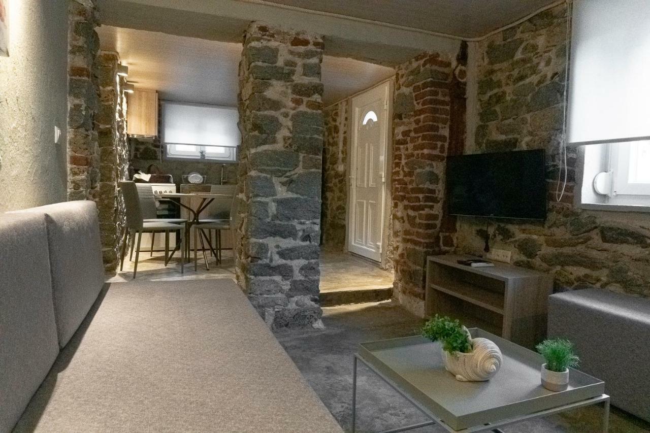 Petra'S House Apartment Кавала Екстериор снимка